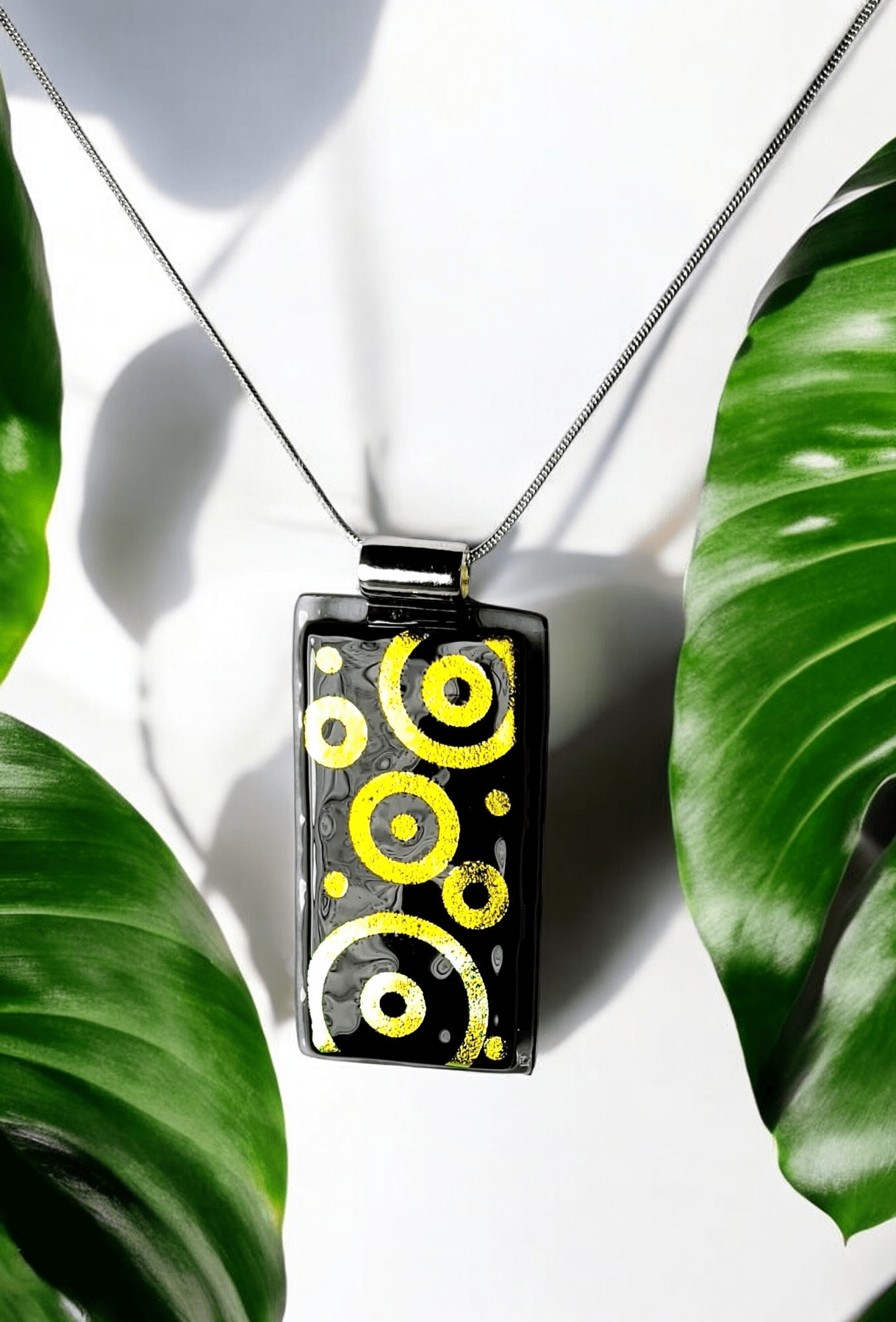 Club Style Pendant - 29 - The Glass JewlClub Style Pendant - 29