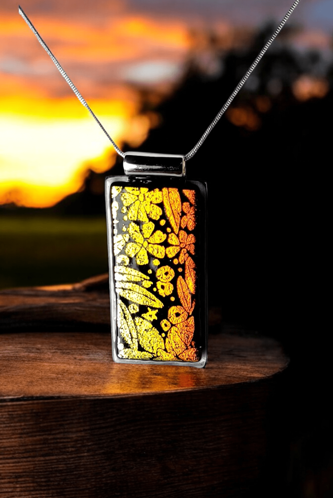 Club Style Pendant - 31 - The Glass JewlClub Style Pendant - 31