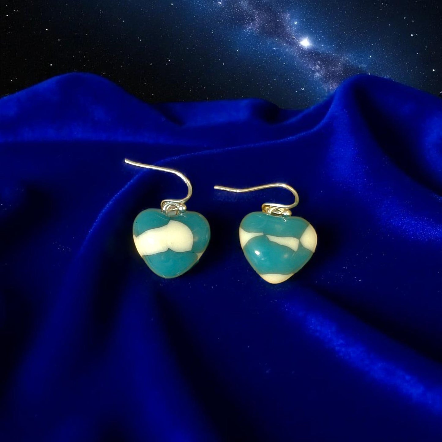Heart Earrings made of Fused Glass in Turquoise and French Vanilla