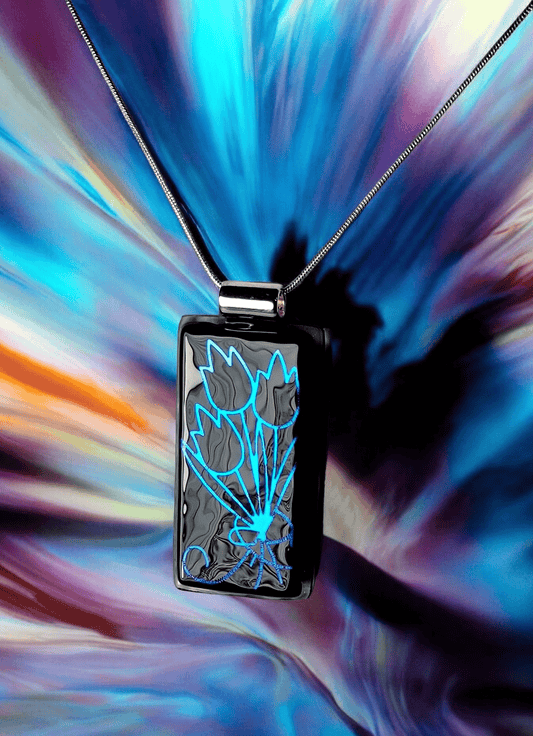 Club Style Pendant - 26 - The Glass JewlClub Style Pendant - 26