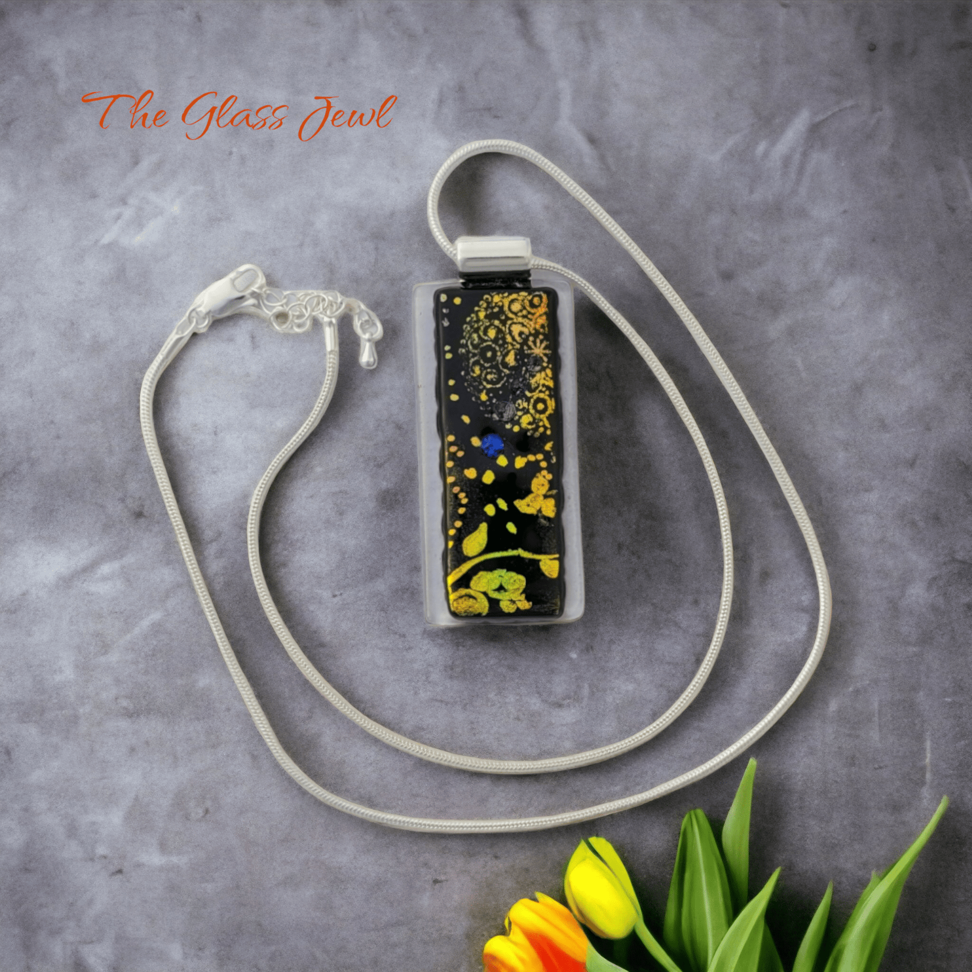 Club Style Pendant - CP 8 - The Glass JewlClub Style Pendant - CP 8