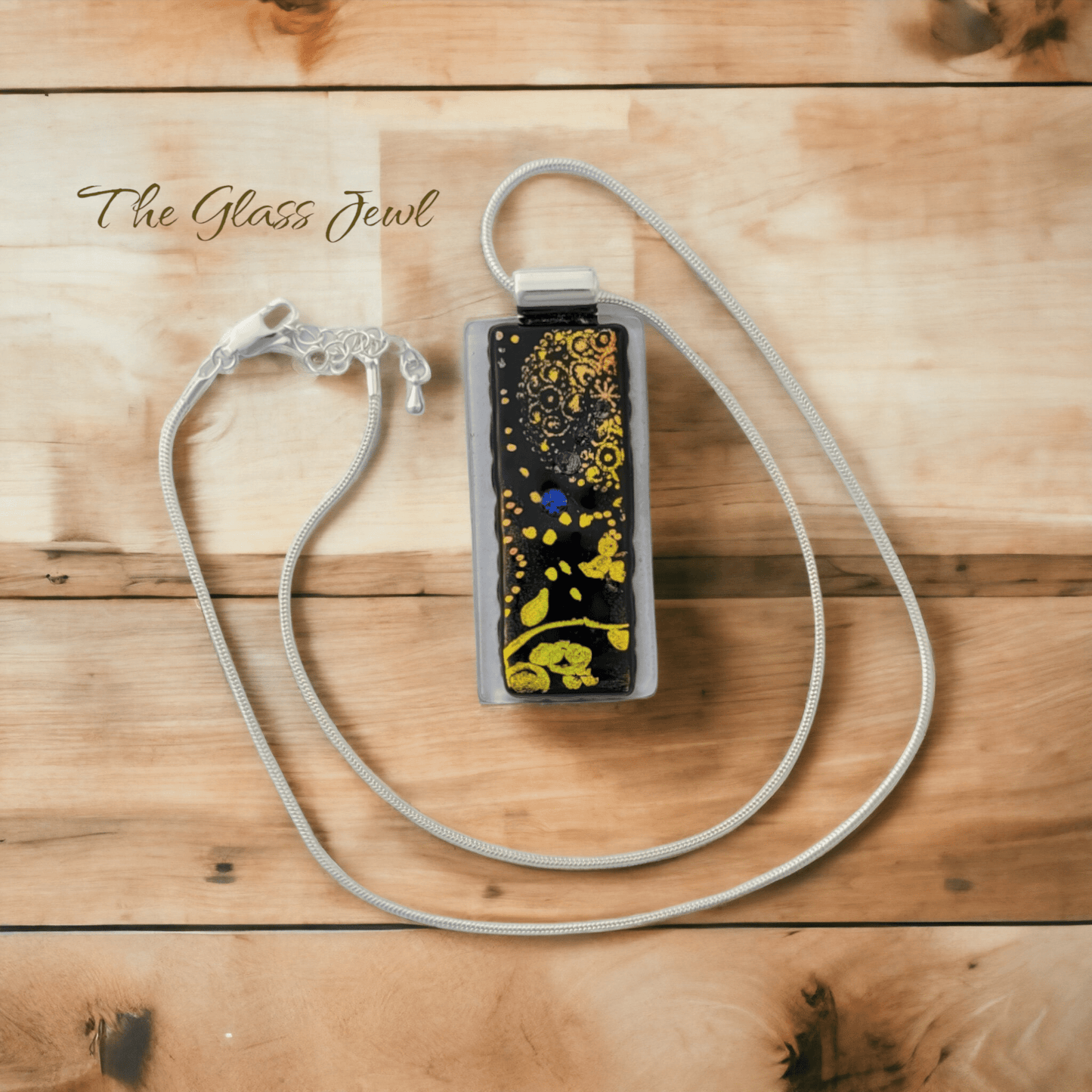 Club Style Pendant - CP 8 - The Glass JewlClub Style Pendant - CP 8