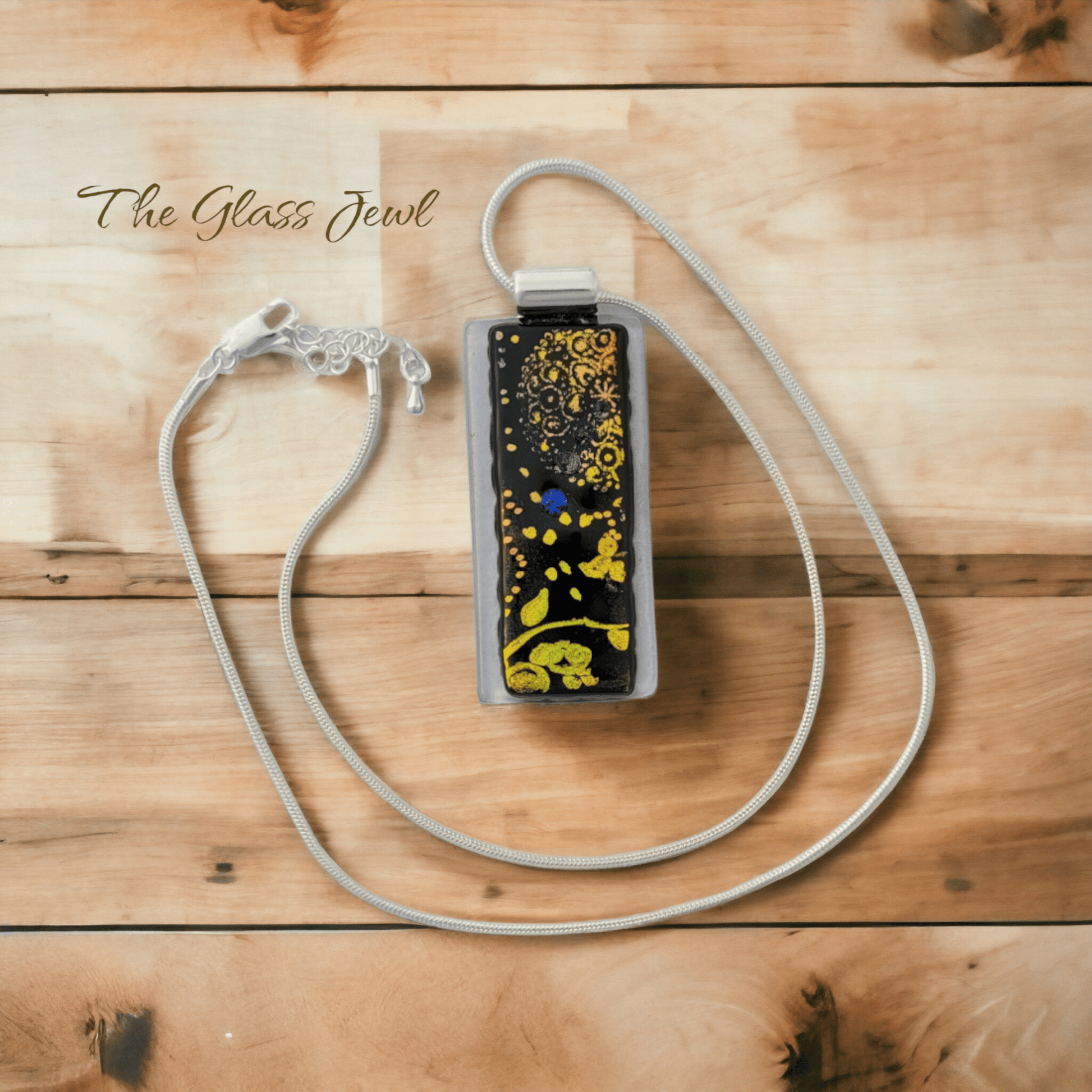 Club Style Pendant - CP 8 - The Glass JewlClub Style Pendant - CP 8